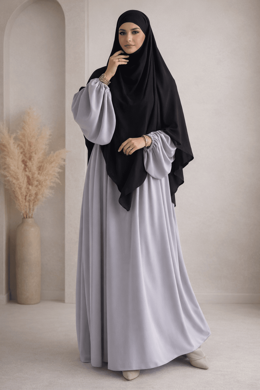 عباءات بالخمار